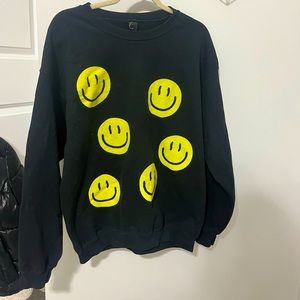 Black smiley face sweatshirt 😊- Size M